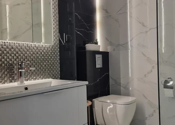 アパート Bronowicka Invest - Free Parking W Budynku シュチェチン